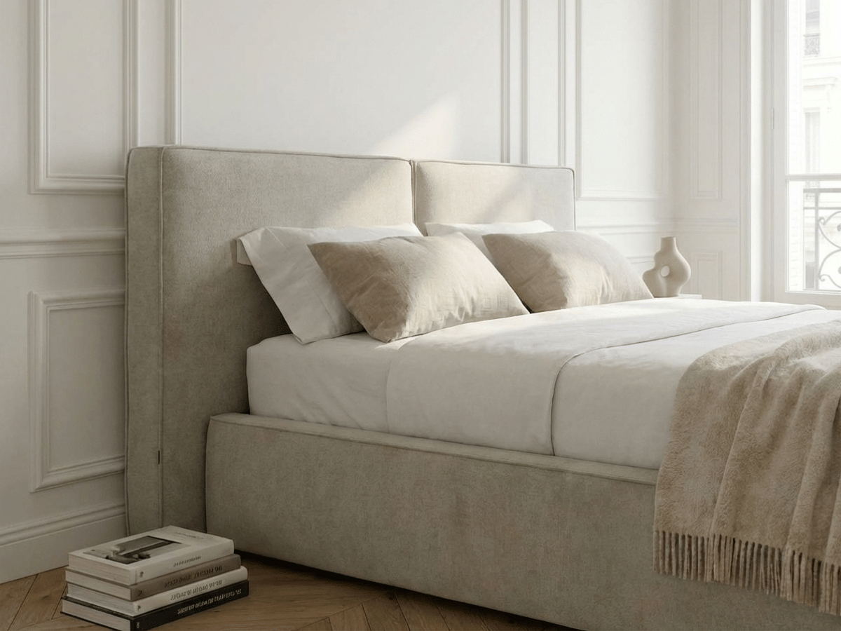 Lit coffre de rangement ALMA – Tissu beige élégant et tête de lit panoramique